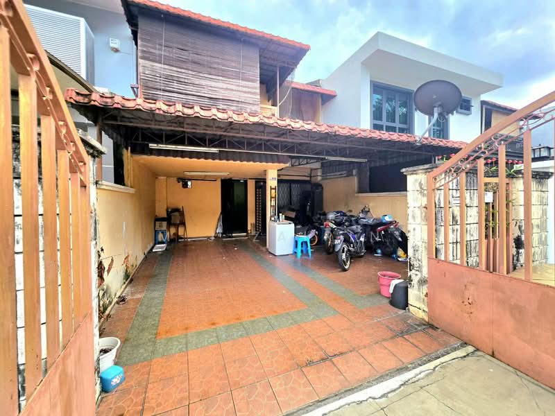 2-storey Terraced House for Sale in Taman Putra (Ampang) - M.J Zairin - Exterior - PropertyGuru.com.my