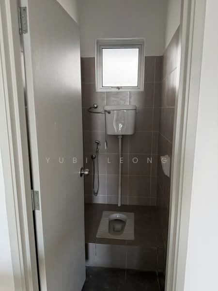 Shop / Office for Rent in Bandar Tasik Puteri (Rawang) - Yubi Leong - Bathroom - PropertyGuru.com.my