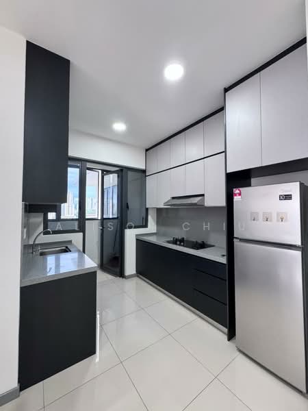 Servis Apartment untuk Dijual di United Point (Residensi Berpadu) - Alison Chiu - Kitchen - PropertyGuru.com.my