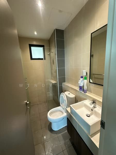 Servis Apartment untuk Disewa di One South - Wendy Leong - Bathroom - PropertyGuru.com.my