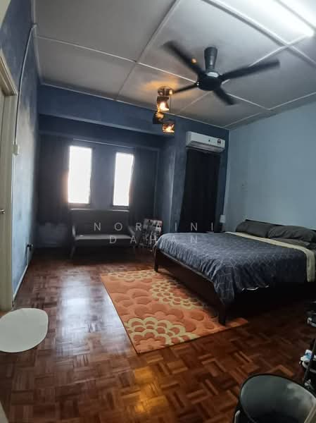 Rumah Teres untuk Dijual di Seksyen 32, Kemuning Green Ville (Shah Alam) - Noraini Dahan - Bedroom - PropertyGuru.com.my