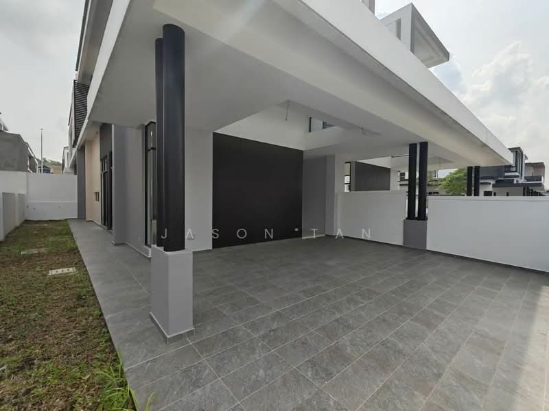 Cluster House for Sale in Austin Crest (Johor Bahru) - Jason Tan - Exterior - PropertyGuru.com.my