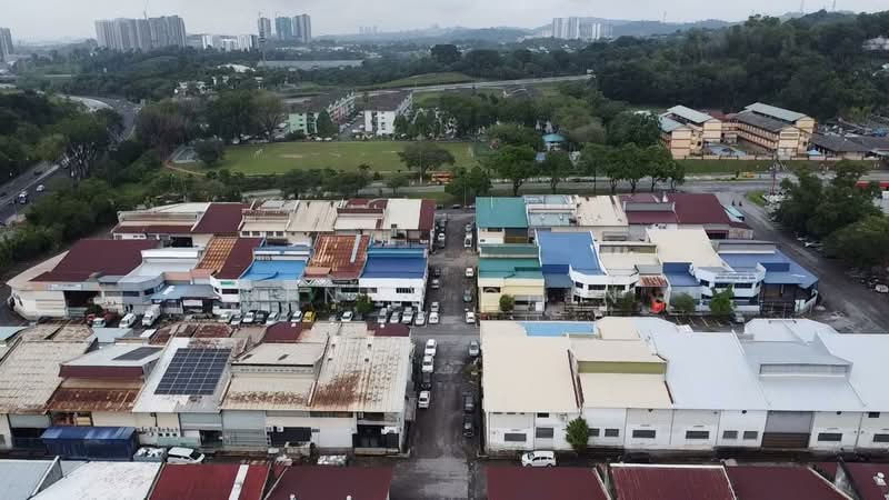 Terrace Factory for Sale in Seri Kembangan (Selangor) - Kenny Chin - Exterior - PropertyGuru.com.my