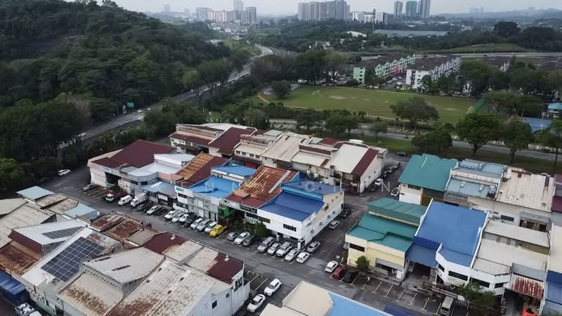 Terrace Factory for Sale in Seri Kembangan (Selangor) - Kenny Chin - Exterior - PropertyGuru.com.my