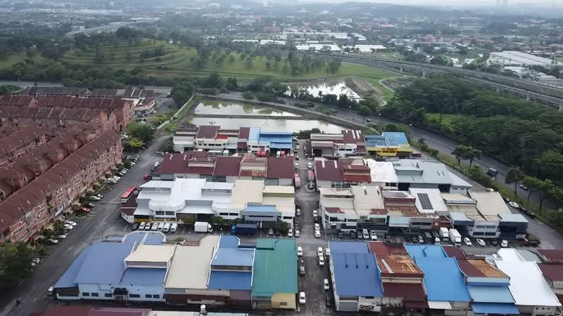 Terrace Factory for Sale in Seri Kembangan (Selangor) - Kenny Chin - Exterior - PropertyGuru.com.my