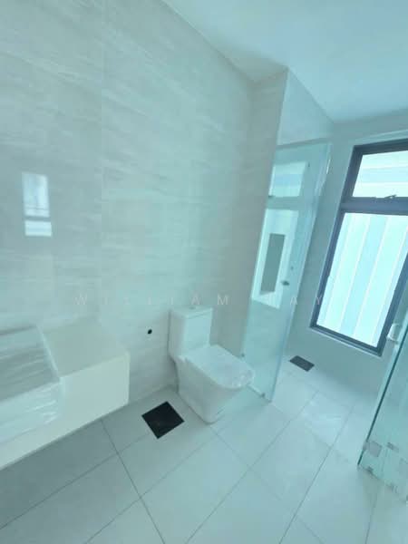 Rumah Banglo untuk Dijual di Taman Molek (Johor Bahru) - William Tay - Bathroom - PropertyGuru.com.my