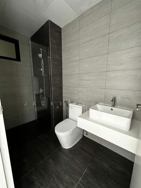Service Residence for Sale at Trion 2 @ KL - Jacky Leong - Bathroom - PropertyGuru.com.my
