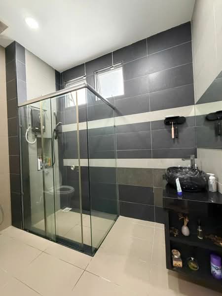 Cluster House for Sale in Taman Pulai Hijauan (Skudai) - William Tay - Bathroom - PropertyGuru.com.my