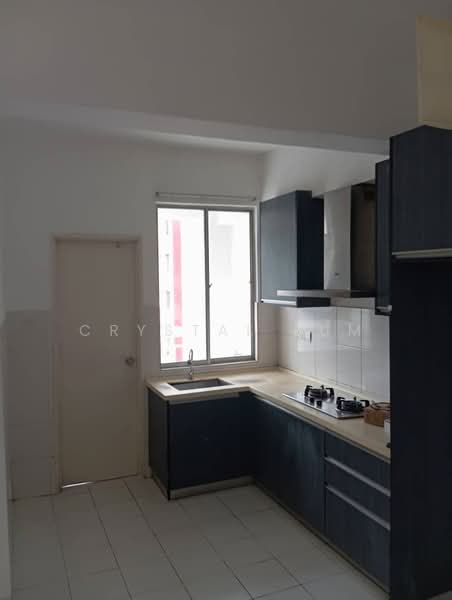 Kondominium untuk Disewa di Radius Residence - Crystal Lum - Kitchen - PropertyGuru.com.my
