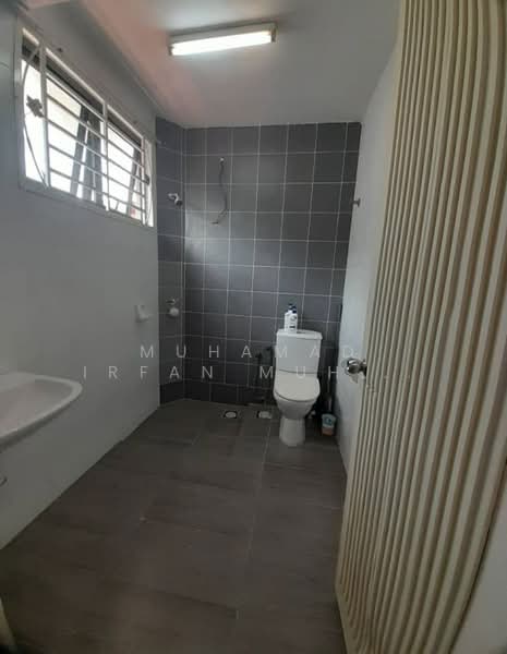 Semi-Detached House for Rent in Shah Alam (Selangor) - Muhamad Irfan Muhamad Hafiz - Bathroom - PropertyGuru.com.my