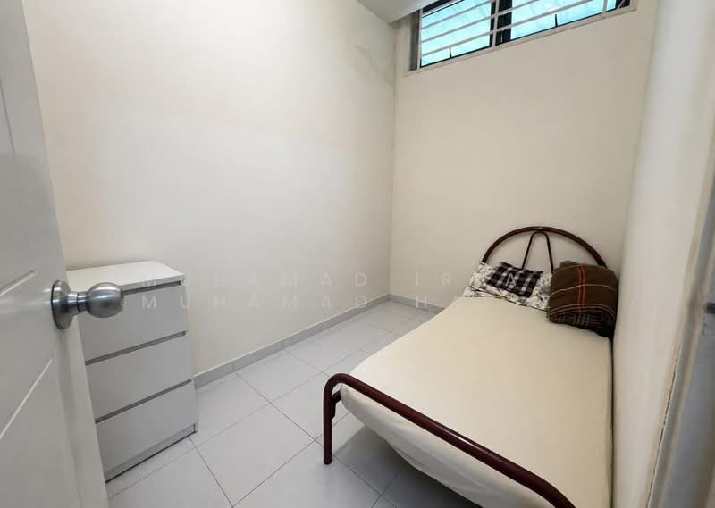 Semi-Detached House for Rent in Shah Alam (Selangor) - Muhamad Irfan Muhamad Hafiz - Bedroom - PropertyGuru.com.my