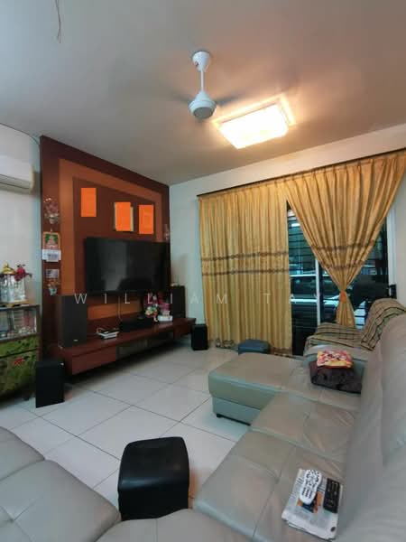 Rumah Teres 2 Tingkat untuk Dijual di Taman Sutera Utama (Skudai) - William Tay - Living Room - PropertyGuru.com.my