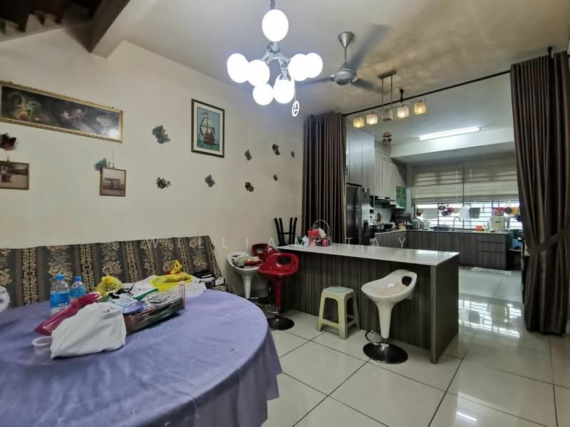 Rumah Teres 2 Tingkat untuk Dijual di Taman Sutera Utama (Skudai) - William Tay - Living Room - PropertyGuru.com.my