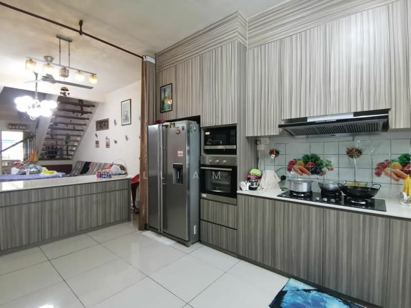Rumah Teres 2 Tingkat untuk Dijual di Taman Sutera Utama (Skudai) - William Tay - Kitchen - PropertyGuru.com.my