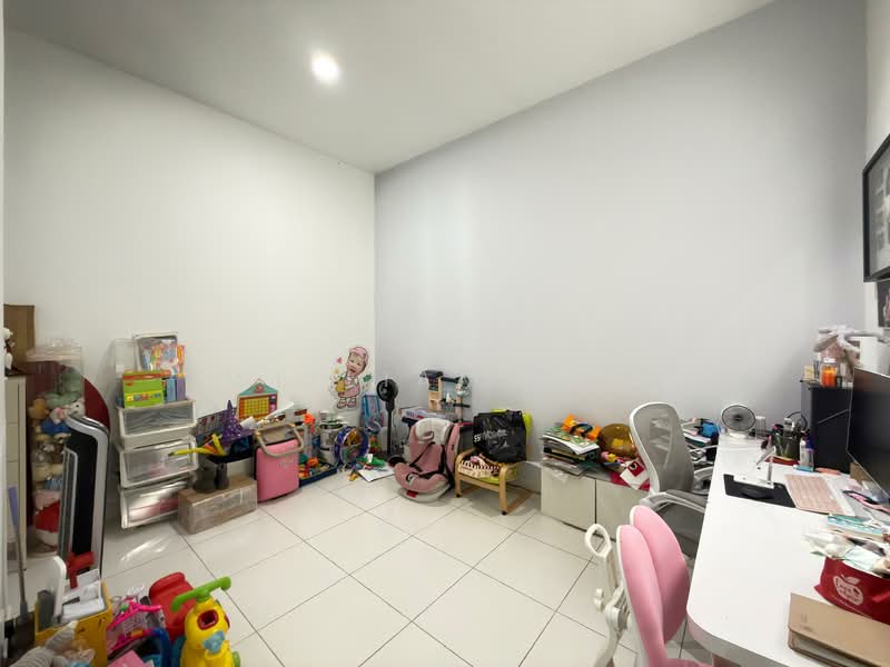 Semi-Detached House for Sale in Setia Tropika (Johor Bahru) - William Tay - Study - PropertyGuru.com.my