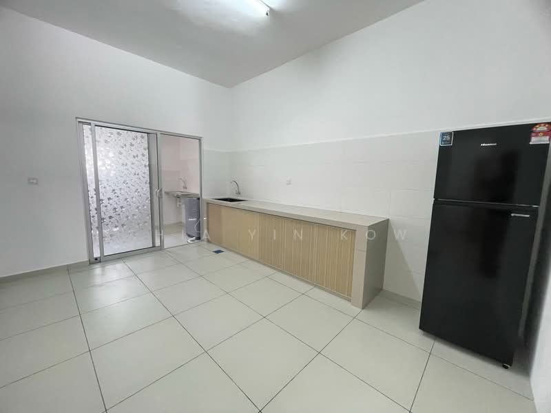 Rumah Teres untuk Disewa di Kluang (Johor) - Chia Yin Kow - Kitchen - PropertyGuru.com.my