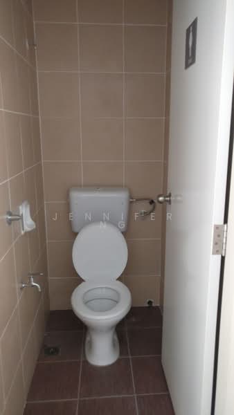 Factory for Sale in Shah Alam (Selangor) - Jennifer Ng - Bathroom - PropertyGuru.com.my