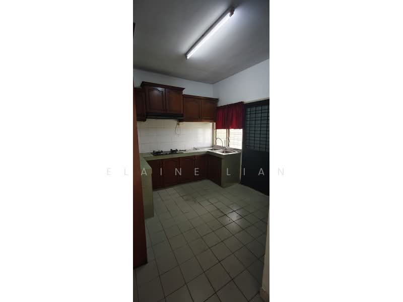 2-storey Terraced House for Rent in Rawang Perdana 2 (Rawang) - Elaine Lian - Kitchen - PropertyGuru.com.my