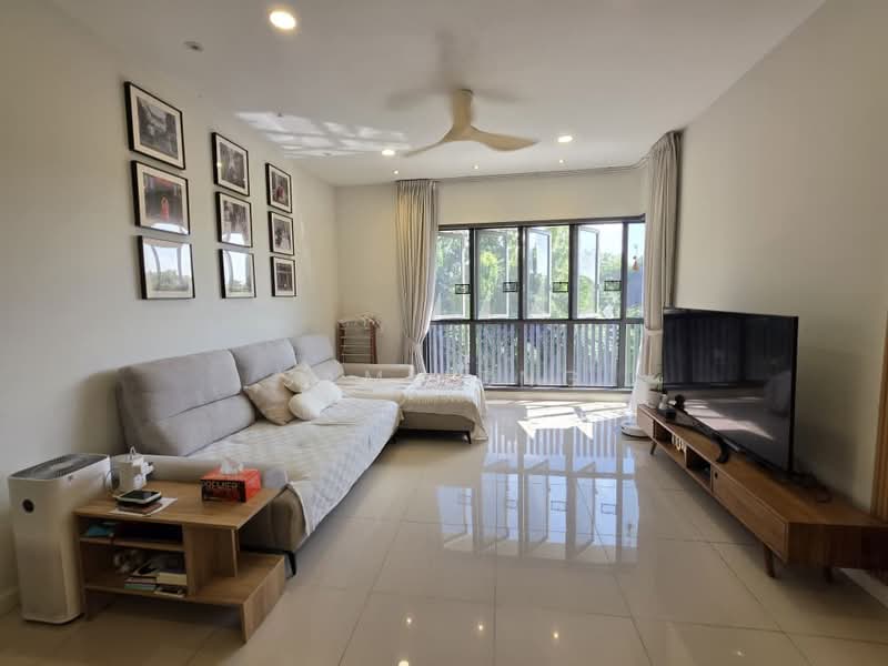 Kondominium untuk Dijual di The Alcove @ The Glades - Sam Leng - Living Room - PropertyGuru.com.my