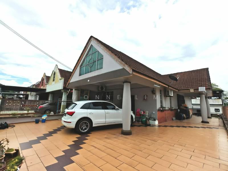 1-storey Terraced House for Sale in Taman Rinting (Masai) - Yvonne Lim - Exterior - PropertyGuru.com.my