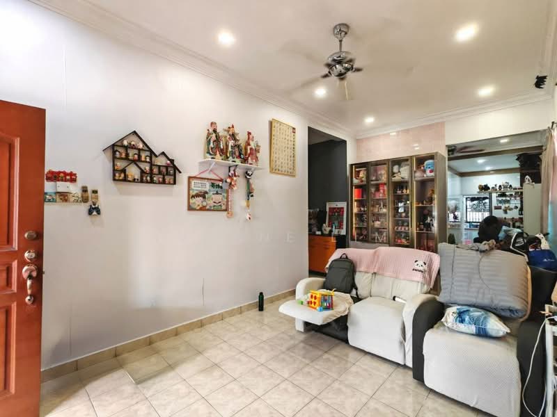 1-storey Terraced House for Sale in Taman Rinting (Masai) - Yvonne Lim - Living Room - PropertyGuru.com.my