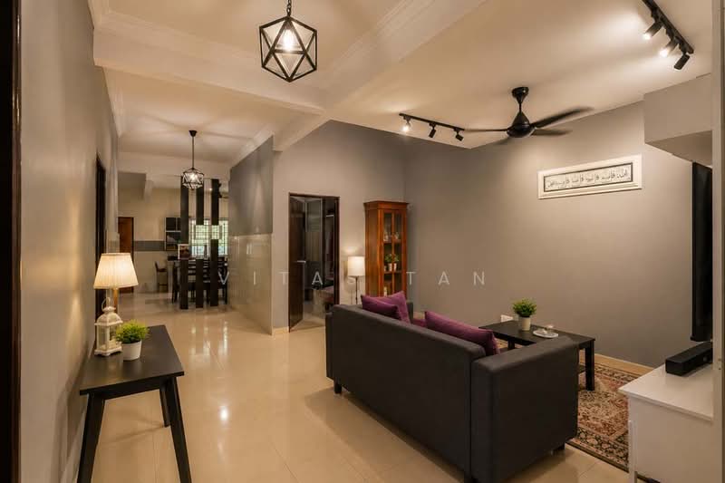 Rumah Berkembar untuk Dijual di Taman Meru Harapan (Kapar) - Vitas Tan - Living Room - PropertyGuru.com.my