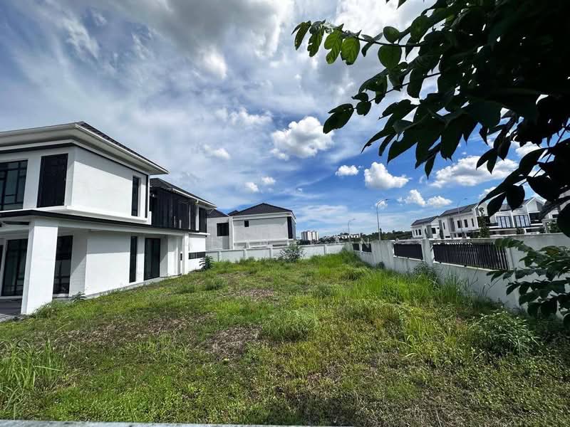 Semi-Detached House for Rent in Setia Tropika (Johor Bahru) - Alen Tan - Exterior - PropertyGuru.com.my