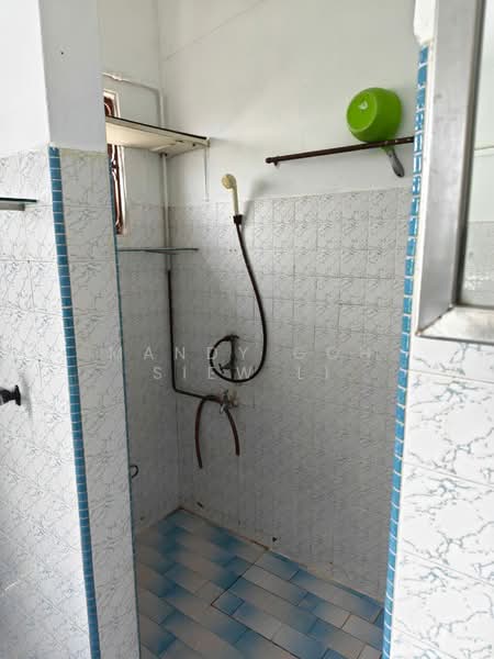 Terraced House for Rent in Skudai (Johor) - Mandy Goh Siew Li - Bathroom - PropertyGuru.com.my