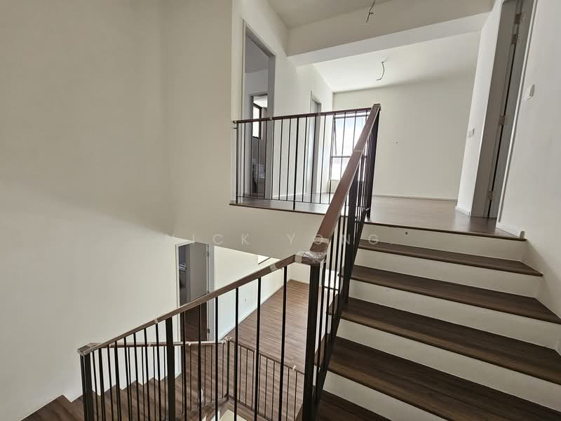 Rumah Teres 3 Tingkat untuk Dijual di Taman Bukit Serdang (Seri Kembangan) - Nick Yong - Interior - PropertyGuru.com.my