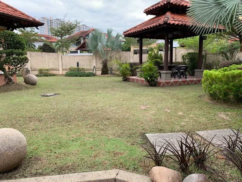 Rumah Banglo untuk Dijual di Bandar Kinrara Seksyen 1 (Bandar Kinrara) - Edward Chooi - Garden - PropertyGuru.com.my