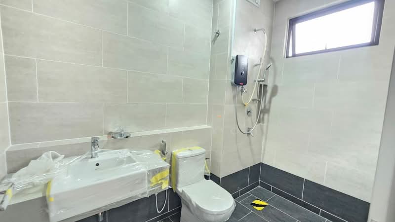 Rumah Teres 2 Tingkat untuk Disewa di Shah Alam (Selangor) - Joey Koh - Bathroom - PropertyGuru.com.my
