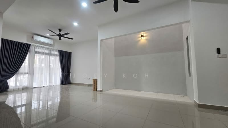 Rumah Teres 2 Tingkat untuk Disewa di Shah Alam (Selangor) - Joey Koh - Living Room - PropertyGuru.com.my
