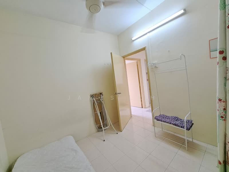 Service Residence for Sale at Rhythm Avenue - James Loh - Bedroom - PropertyGuru.com.my