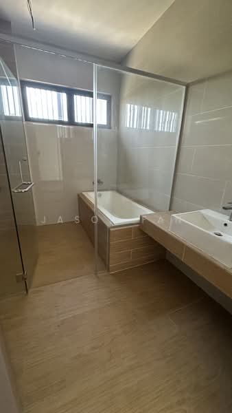 Semi-Detached House for Sale in Eco Sanctuary (Telok Panglima Garang) - Jason Fan - Bathroom - PropertyGuru.com.my