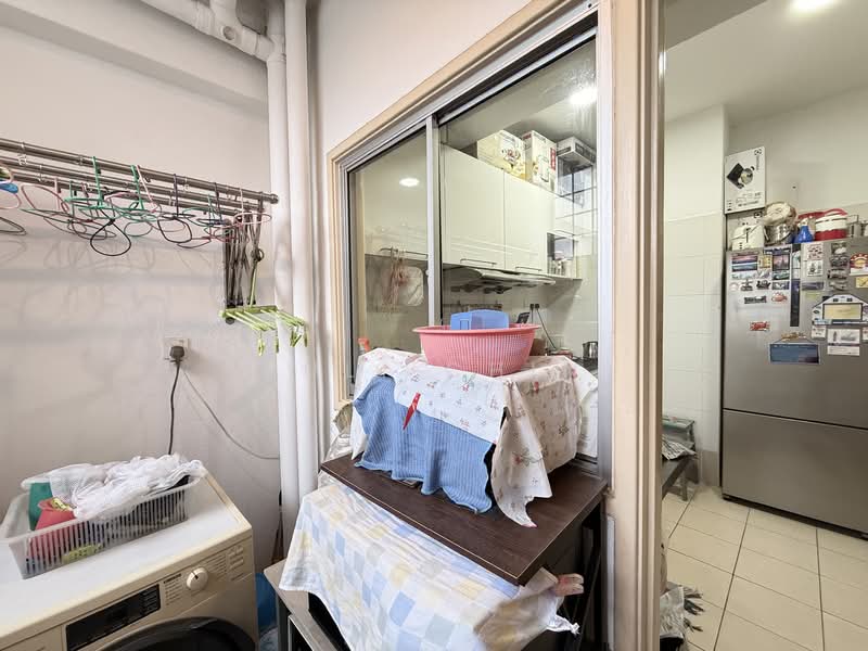 Kondominium untuk Dijual di Casa Desa - Suli Chin - Kitchen - PropertyGuru.com.my