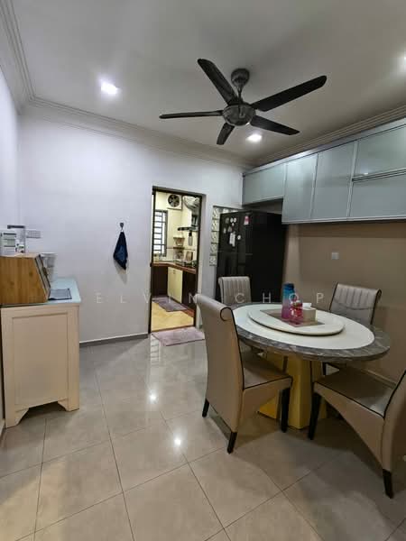 Rumah Teres 2 Tingkat untuk Dijual di Taman Setia Indah (Tebrau) - Kelvin Chop - Kitchen - PropertyGuru.com.my