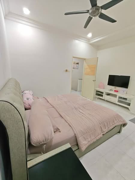 Rumah Teres 2 Tingkat untuk Dijual di Taman Setia Indah (Tebrau) - Kelvin Chop - Bedroom - PropertyGuru.com.my