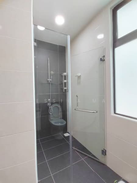 Service Residence for Rent at Wave @ Marina Cove - Jessica Ma - Bathroom - PropertyGuru.com.my