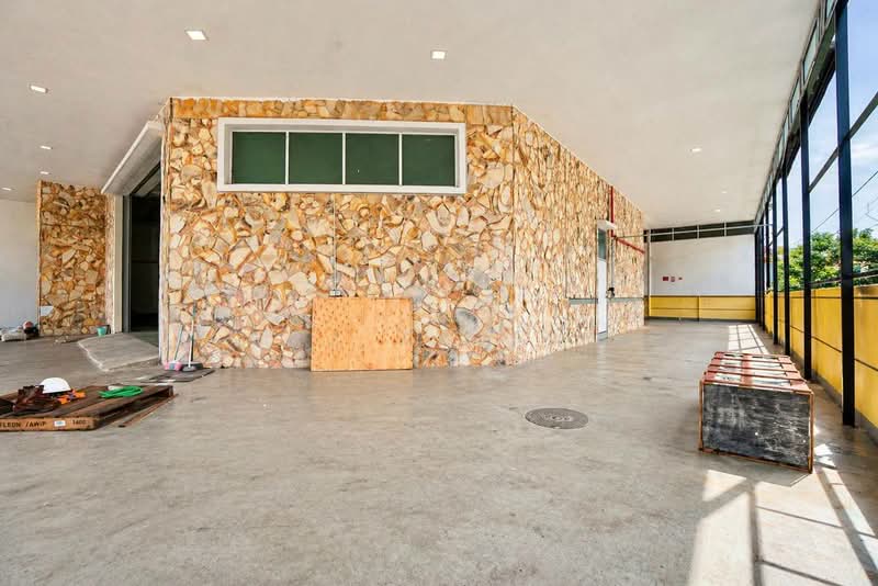 Factory for Sale in Taman Perindustrian Tanah Tampoi (Tampoi) - M.J Zairin - Exterior - PropertyGuru.com.my