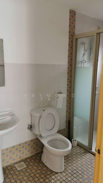 Condominium for Sale at Perdana Emerald - Raymond Tan - Bathroom - PropertyGuru.com.my