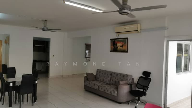 Condominium for Sale at Perdana Emerald - Raymond Tan - Living Room - PropertyGuru.com.my