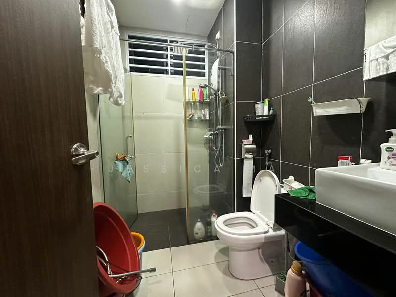 Service Residence for Rent at D'Secret Garden (Pangsapuri Kempas Indah) - Jessica Ma - Bathroom - PropertyGuru.com.my