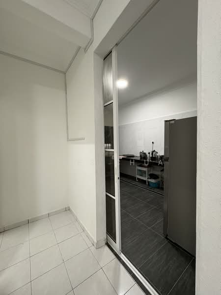 2-storey Terraced House for Rent in Johor Bahru (Johor) - Ines Chua - Kitchen - PropertyGuru.com.my