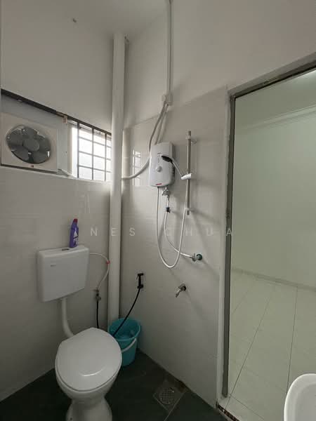 2-storey Terraced House for Rent in Johor Bahru (Johor) - Ines Chua - Bathroom - PropertyGuru.com.my