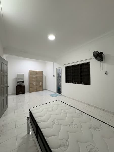 2-storey Terraced House for Rent in Johor Bahru (Johor) - Ines Chua - Bedroom - PropertyGuru.com.my