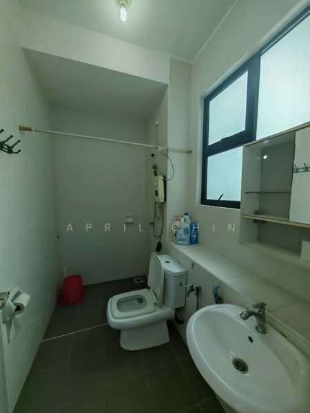 Service Residence for Rent at The Sky Executive Suites - April Chin - Bathroom - PropertyGuru.com.my