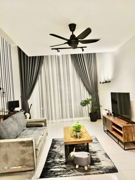 Servis Apartment untuk Disewa di Centrus Soho - Kar Hooi - Living Room - PropertyGuru.com.my