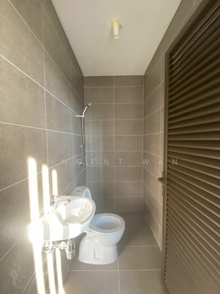 Service Residence for Sale at Jendela Residences - Vincent Wan - Bathroom - PropertyGuru.com.my