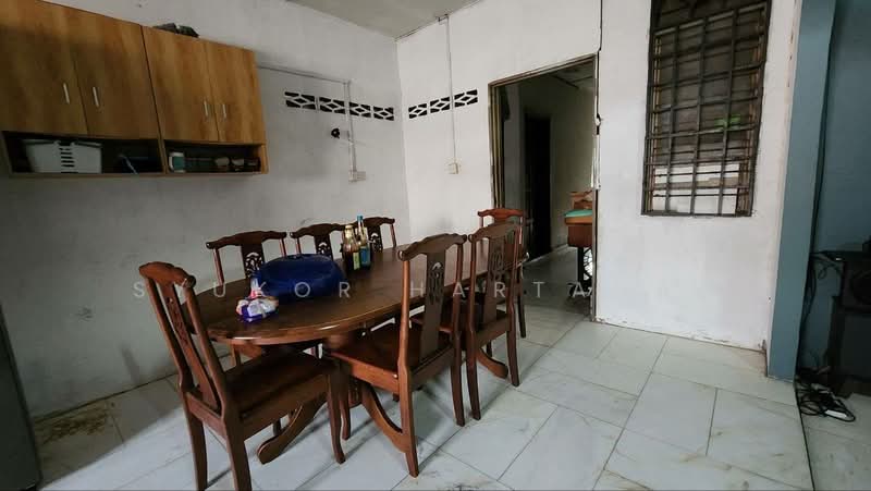 Rumah Teres 1 Tingkat untuk Dijual di Shah Alam (Selangor) - Syukor Hartanah - Dining Room - PropertyGuru.com.my