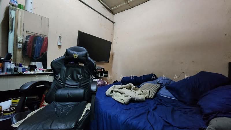 Rumah Teres 1 Tingkat untuk Dijual di Shah Alam (Selangor) - Syukor Hartanah - Bedroom - PropertyGuru.com.my